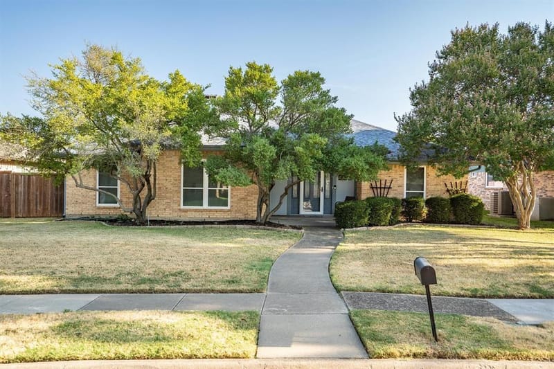 1304 River Oaks Drive, Flower Mound TX 75028