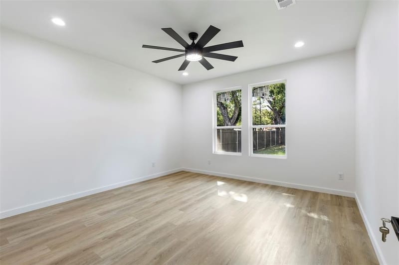 2734 Marburg Street, Dallas TX 75215 - Photo 13