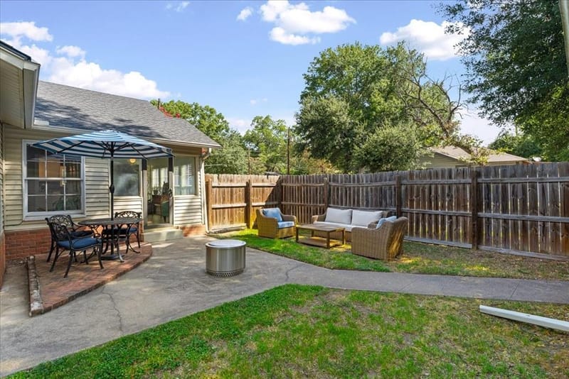 1801 Woodlawn Avenue, Corsicana TX 75110 - Photo 32