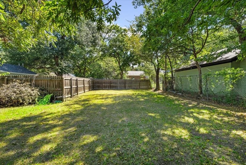 1801 Woodlawn Avenue, Corsicana TX 75110 - Photo 35