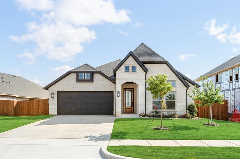 268 Coronado Court, Granbury TX 76048