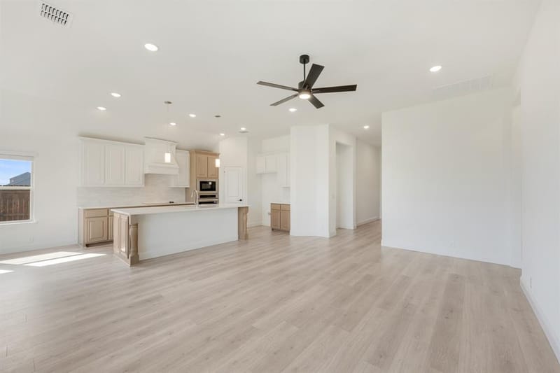 268 Coronado Court, Granbury TX 76048 - Photo 11