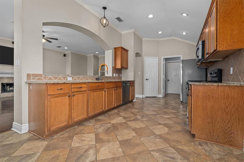833 Greenwood Circle, Lindale TX 75771 - Photo 11