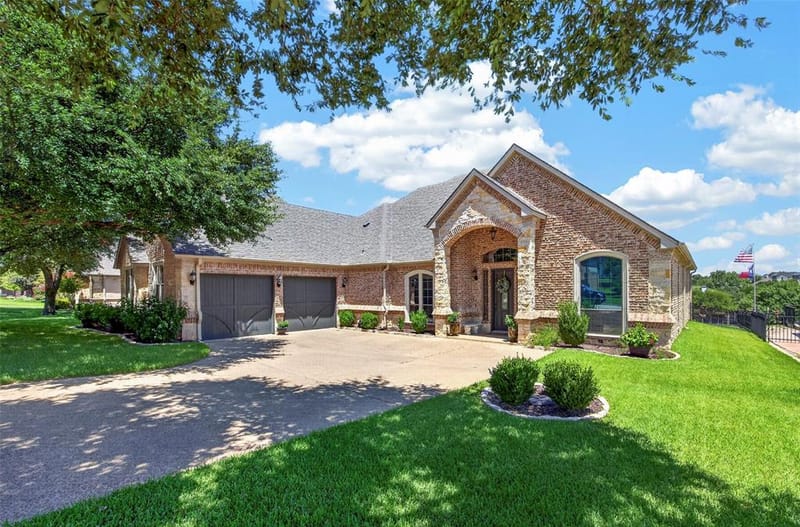 4457 Fairway View Drive, Fort Worth TX 76008