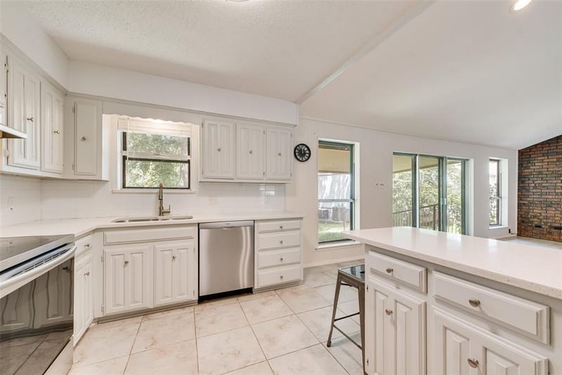 110 LA Jolla Street, Mabank TX 75156 - Photo 8