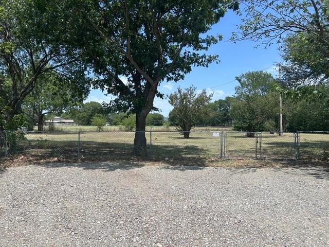 904 Beasley Boulevard, Whitewright TX 75491 - Photo 22