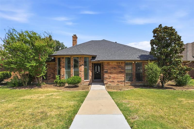 3802 Cromwell Drive, Carrollton TX 75007 - Photo 3