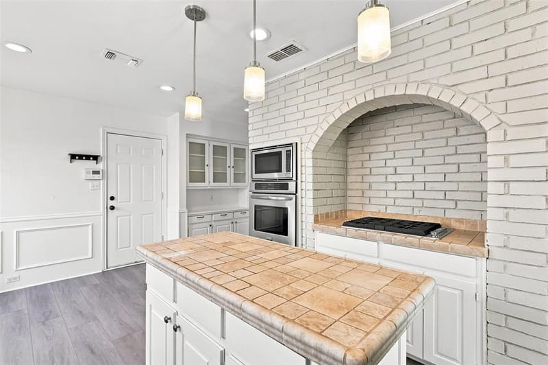 3802 Cromwell Drive, Carrollton TX 75007 - Photo 9