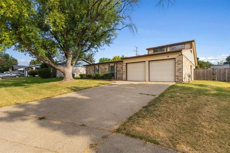 1007 Elk Grove Drive, Richardson TX 75081 - Photo 2