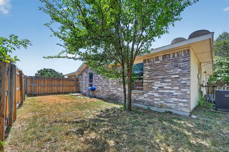 812 Valdez Drive, Dallas TX 75253 - Photo 6