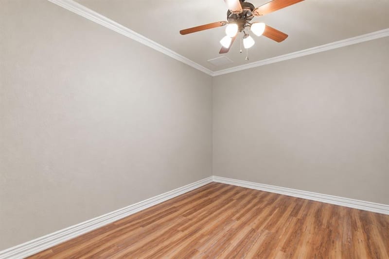 600 N Avalon Court, Granbury TX 76048 - Photo 21
