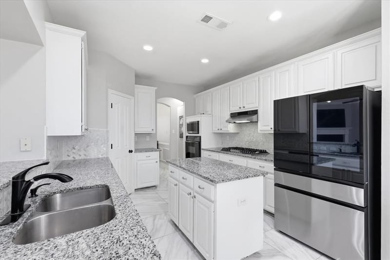 3317 Brampton Drive, Corinth TX 76210 - Photo 13