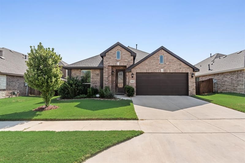 10609 Kettlewood Drive, Fort Worth TX 76036