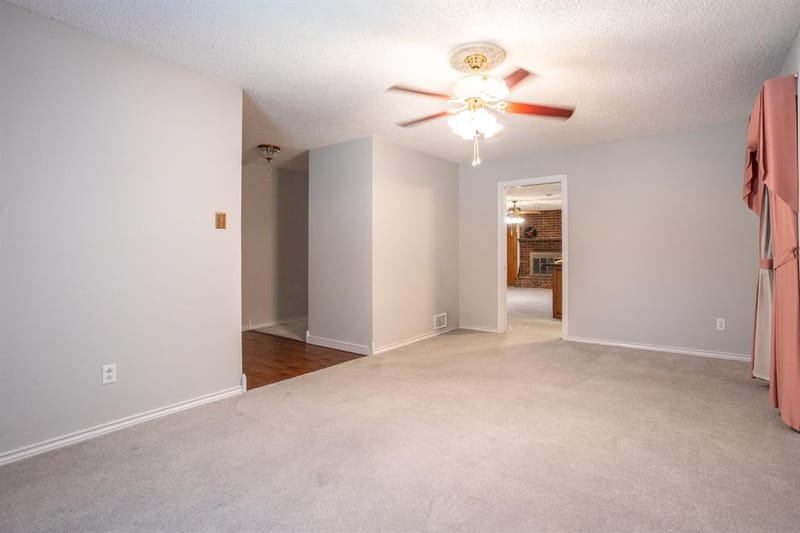 950 SYCAMORE Lane, Lancaster TX 75146 - Photo 6