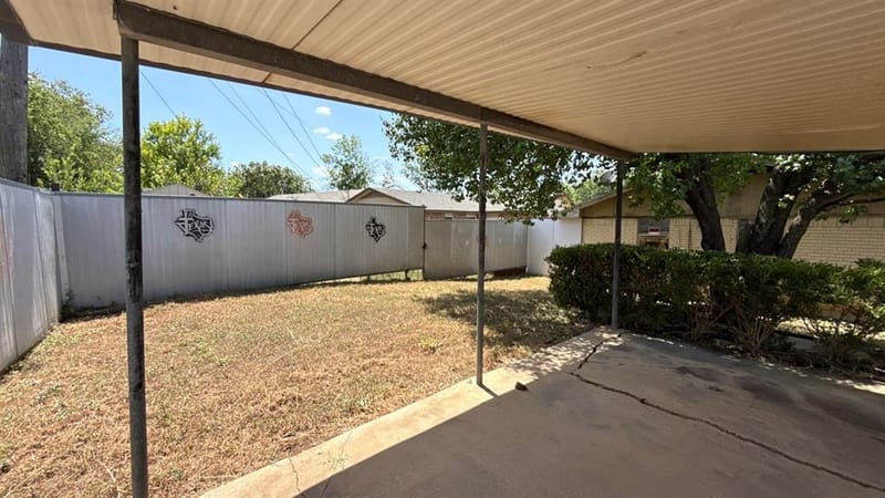3976 Avocado Drive, Dallas TX 75241 - Photo 25