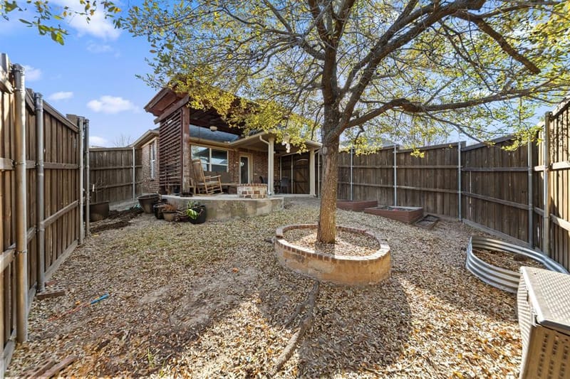 433 Castle Street, DeSoto TX 75115 - Photo 34