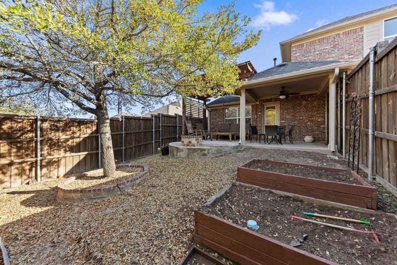 433 Castle Street, DeSoto TX 75115 - Photo 33