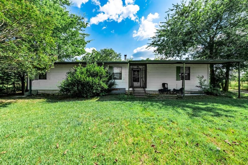 7801 W Interstate Highway 30, Cumby TX 75433