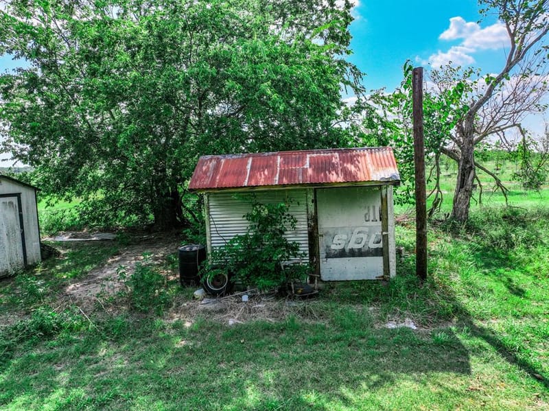 7801 W Interstate Highway 30, Cumby TX 75433 - Photo 11