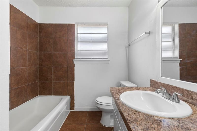 2020 Fordham Lane, Denton TX 76201 - Photo 15