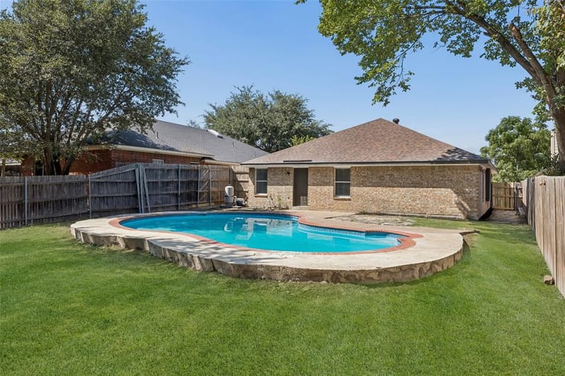 617 Forest Oaks Drive, Grand Prairie TX 75052 - Photo 31