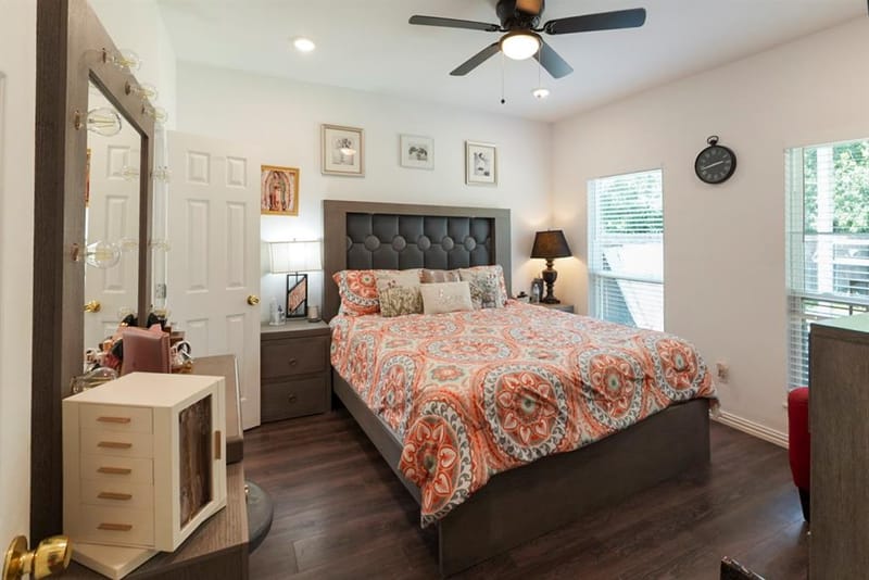 110 E COLLEGE Avenue, Corsicana TX 75110 - Photo 6