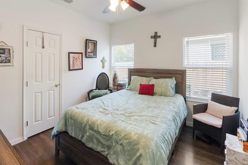 110 E COLLEGE Avenue, Corsicana TX 75110 - Photo 7