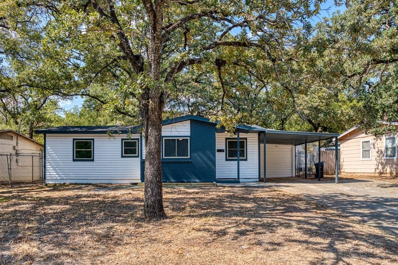 6416 Ava Court Drive, Fort Worth TX 76112