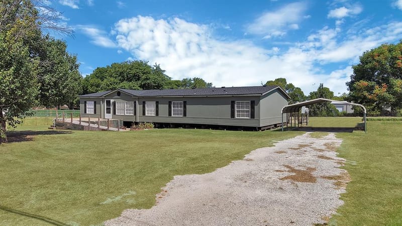 212 Ponderosa Lane, Burleson TX 76028 - Photo 2