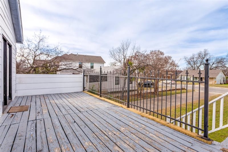 2625 Frazier Avenue, Fort Worth TX 76110 - Photo 22