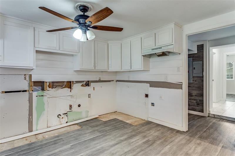 2625 Frazier Avenue, Fort Worth TX 76110 - Photo 7