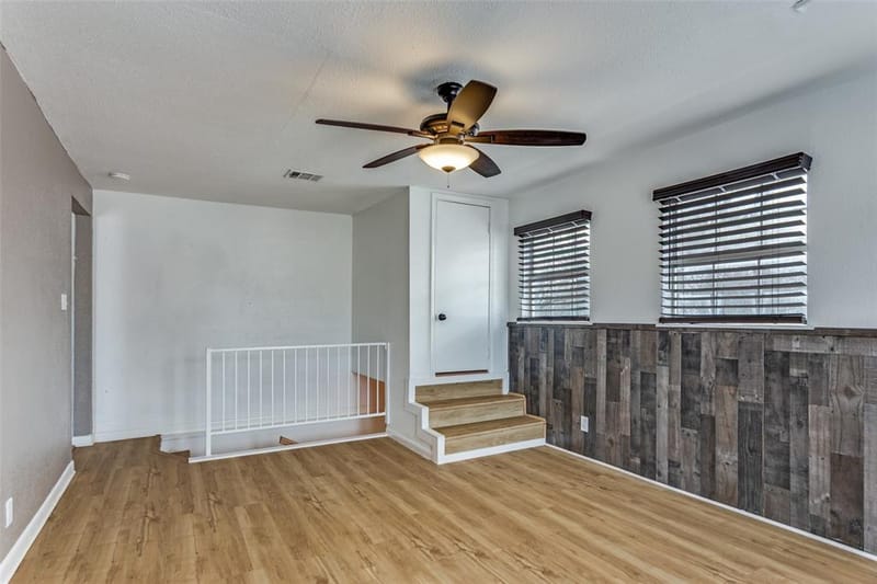 2625 Frazier Avenue, Fort Worth TX 76110 - Photo 9