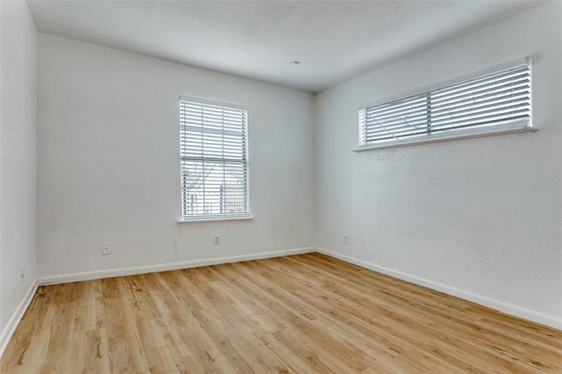 2625 Frazier Avenue, Fort Worth TX 76110 - Photo 10