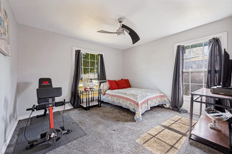 1008 E Russell Avenue, Carrollton TX 75006 - Photo 19