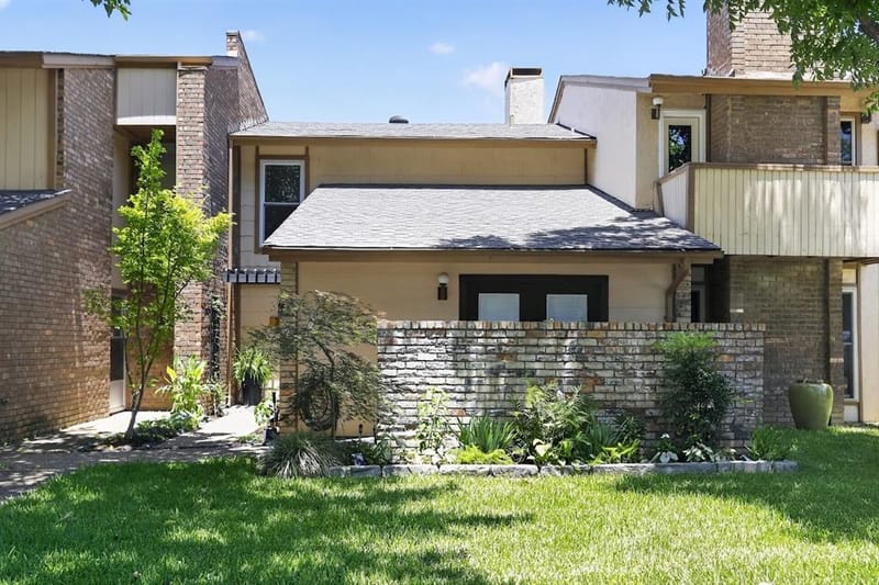 2115 Warnford Place, Arlington TX 76015 - Photo 2