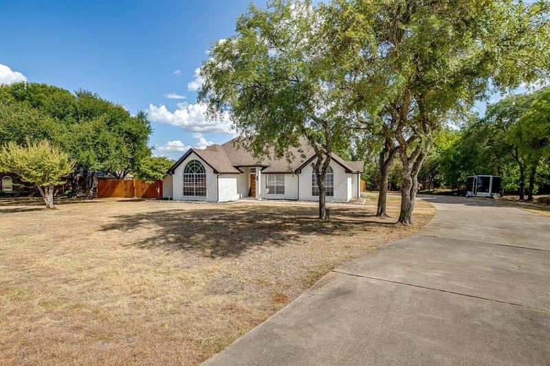 222 Hidden Acres Lane, Weatherford TX 76087 - Photo 2