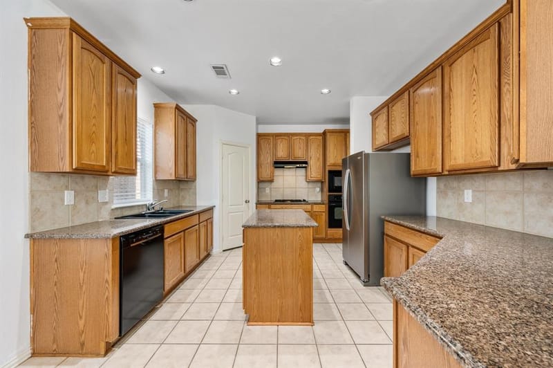 611 Goliad Drive, Keller TX 76248 - Photo 10