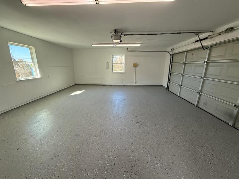 106 W Jeter Street, Mabank TX 75147 - Photo 17