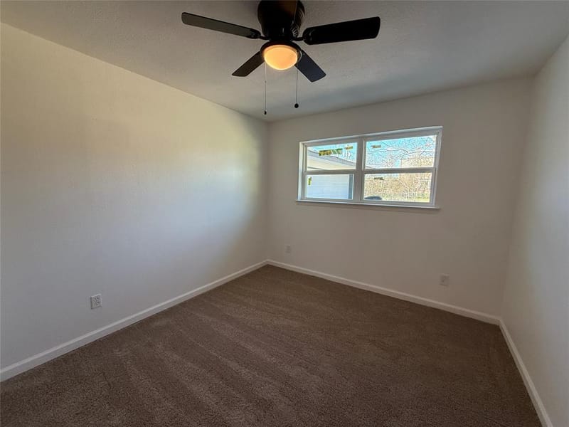 106 W Jeter Street, Mabank TX 75147 - Photo 11
