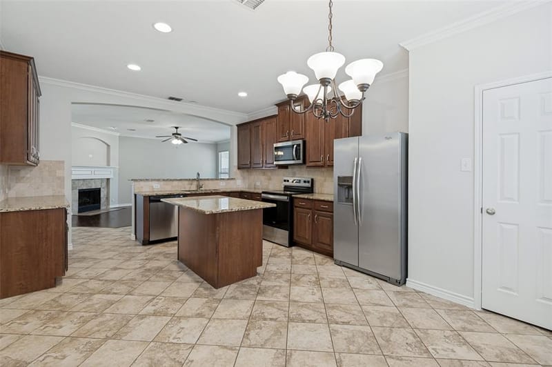 15721 Landing Creek Lane, Fort Worth TX 76262 - Photo 6