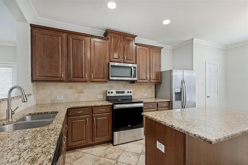 15721 Landing Creek Lane, Fort Worth TX 76262 - Photo 5