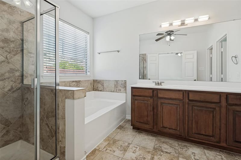 15721 Landing Creek Lane, Fort Worth TX 76262 - Photo 15