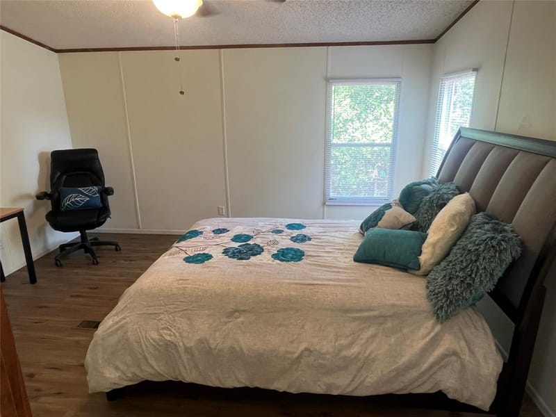4322 Bradley Lane, Arlington TX 76017 - Photo 13