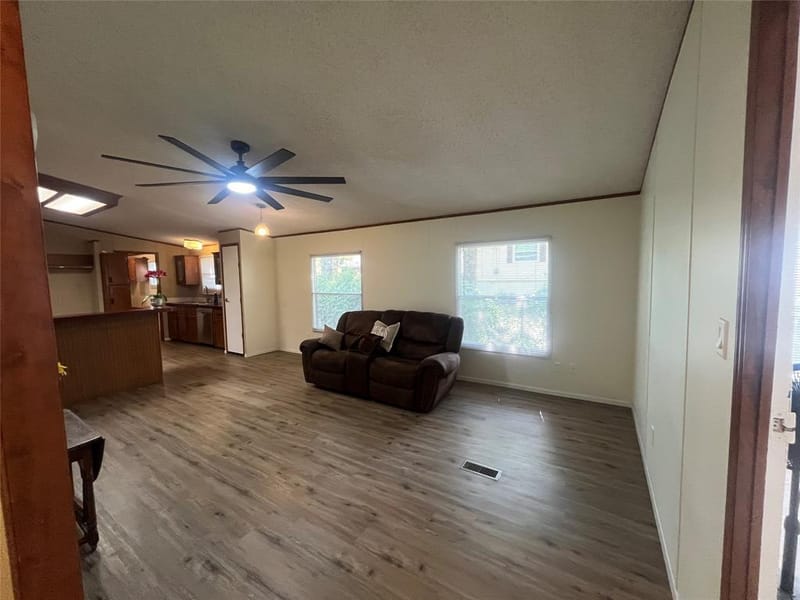 4322 Bradley Lane, Arlington TX 76017 - Photo 20