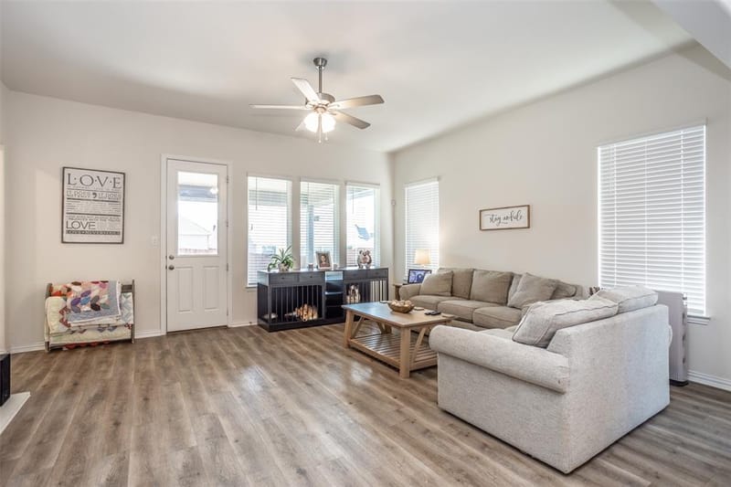 3520 Austin Street, Gainesville TX 76240 - Photo 10