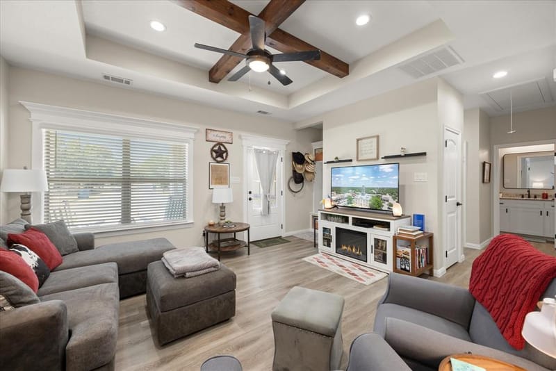1608 Ridgeview Trail, Granbury TX 76048 - Photo 6