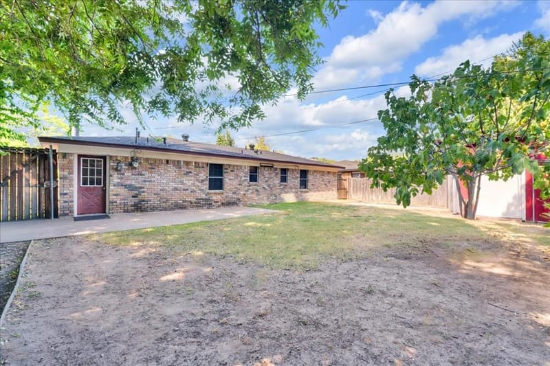 2210 Starlite Lane, Irving TX 75061 - Photo 25