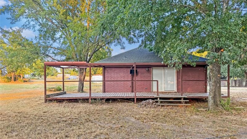 697 County Road 166, Whitesboro TX 76273 - Photo 18