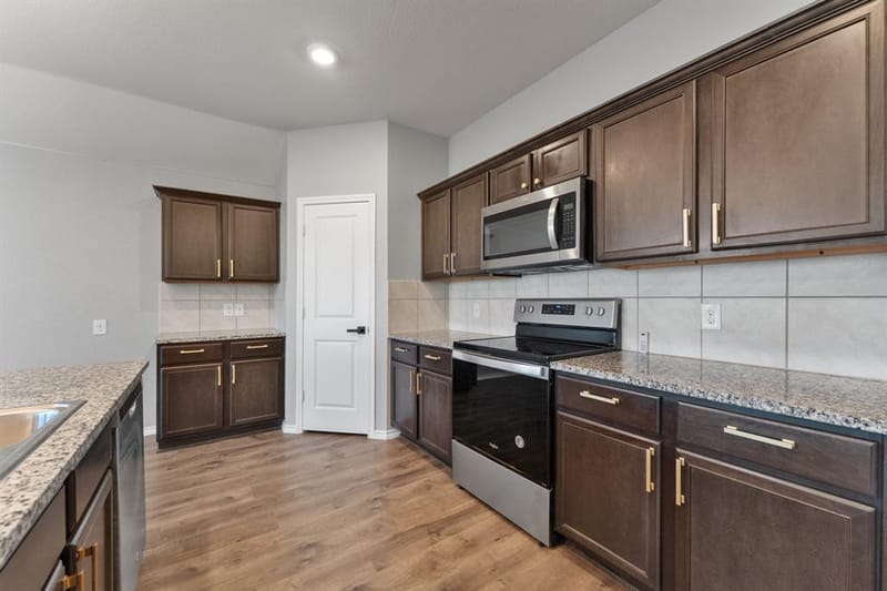2427 Karnack Drive, Forney TX 75126 - Photo 4