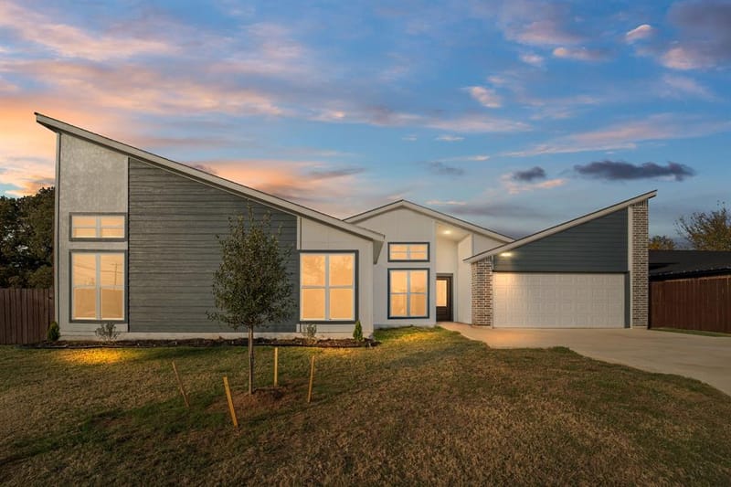 11915 Carson, Balch Springs TX 75180